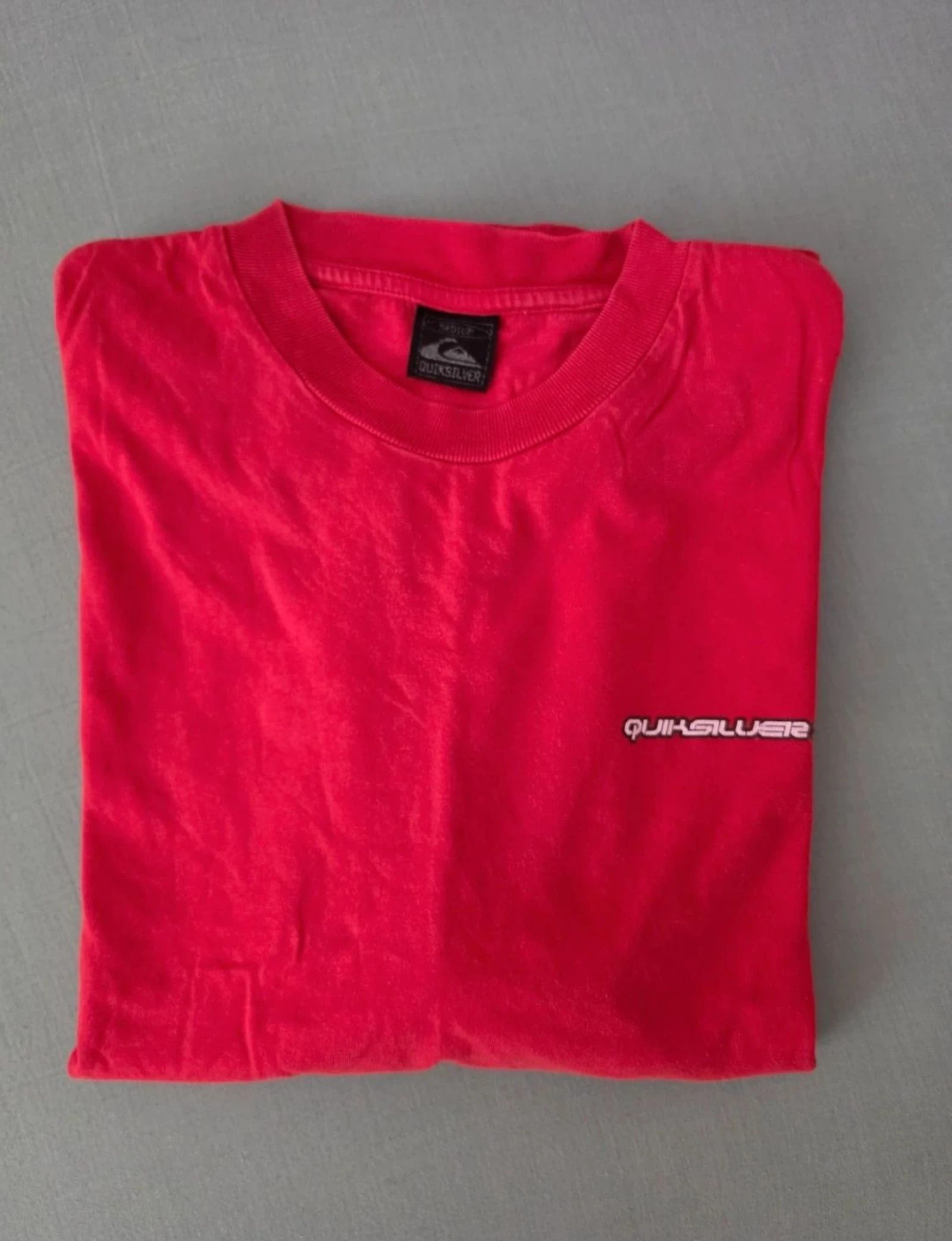 Camiseta Quiksilver vintage Y2K